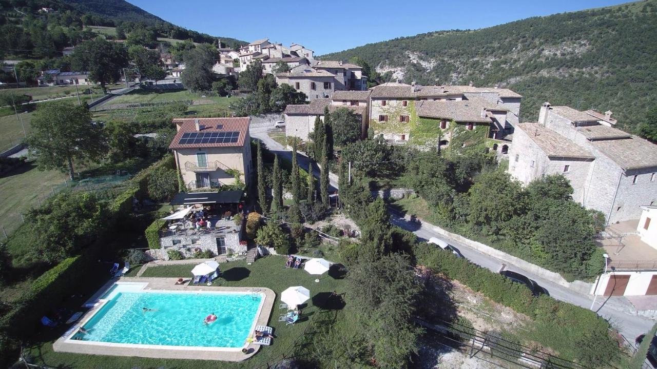 Agriturismo Roccagelli ヴァッロ・ディ・ネーラ エクステリア 写真